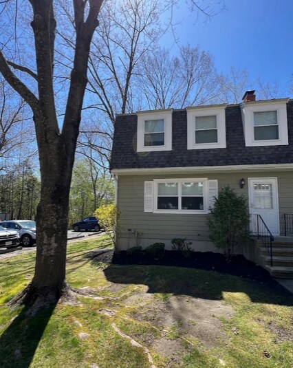 Building Photo - 69 Saco St