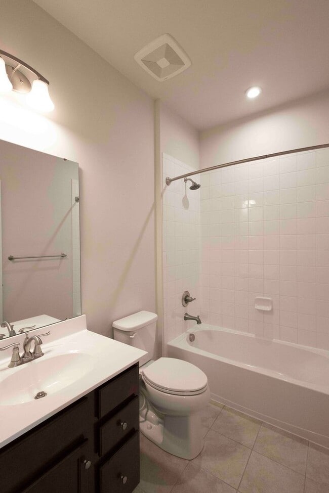 Building Photo - Charming 3 Bedroom/2.5 Bathroom in Bel Air, MD!