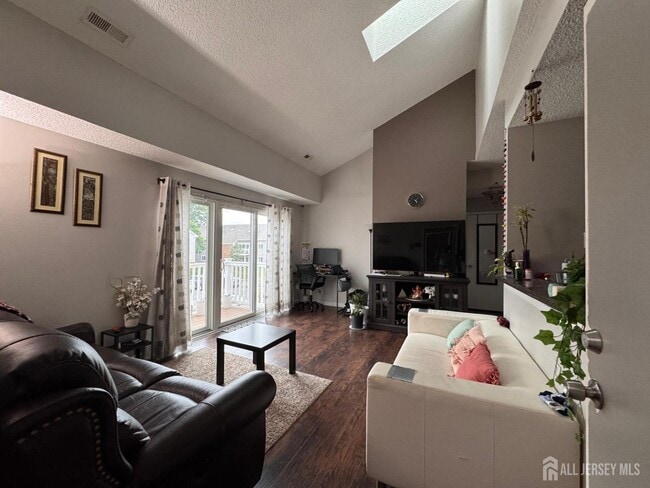 Building Photo - 7110 Tamarron Dr