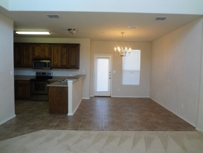 Building Photo - 5405 Soledad Dr
