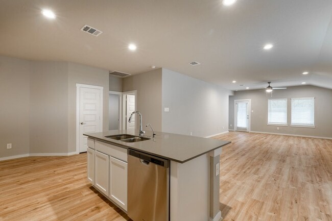 Building Photo - 7730 Rainham Valley Ln