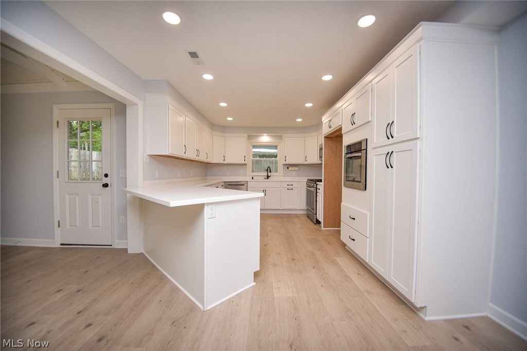 Building Photo - 263 Cardinal Dr