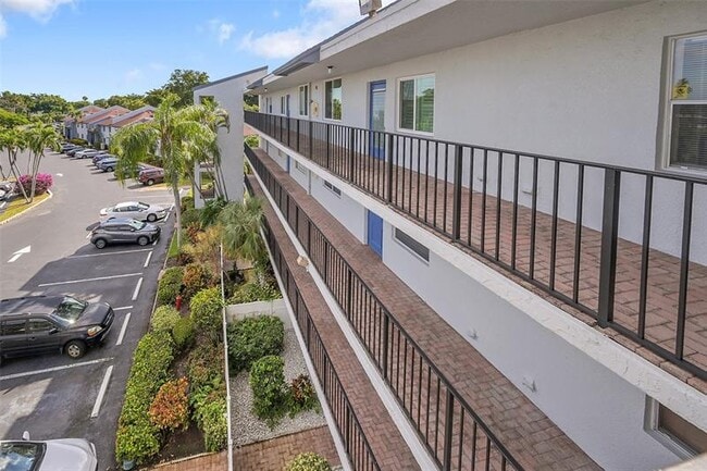 Building Photo - 14773 Cumberland Dr