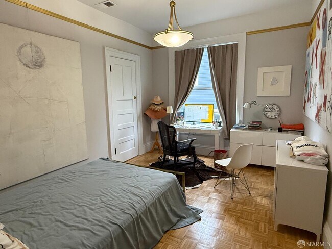 Building Photo - 251 Laguna St