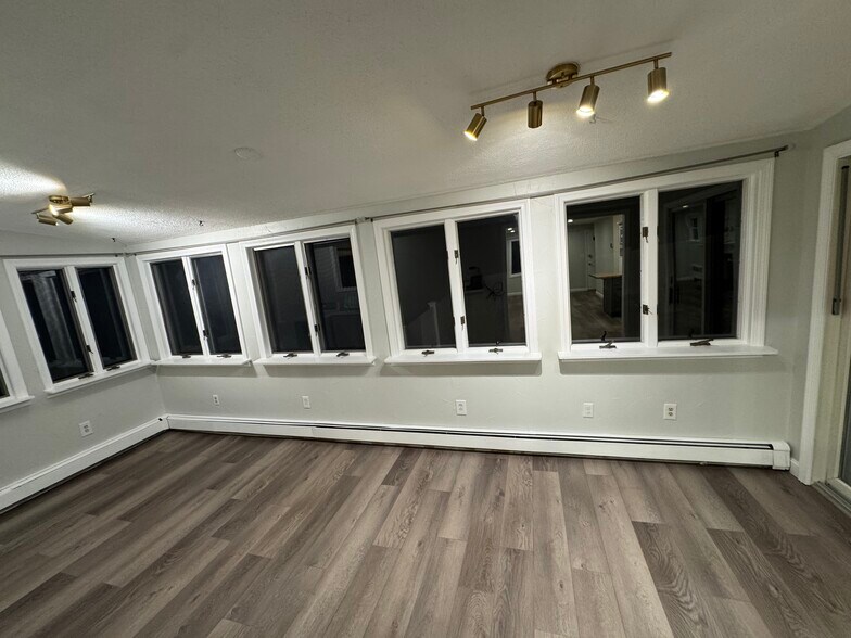 Building Photo - 8 Rustlewood Dr