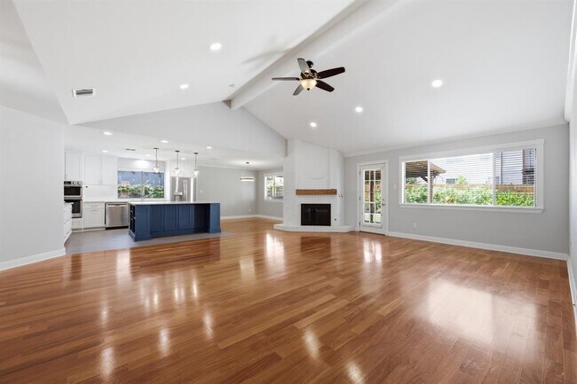 Building Photo - 11826 Carshalton Dr