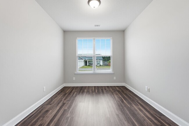 Building Photo - 217 Timberlake Dr