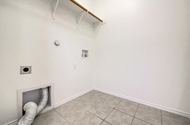 Building Photo - 11108 Cain Harvest Dr