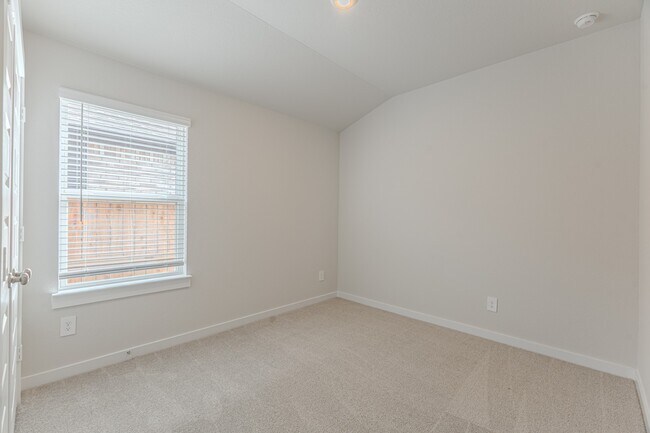 Building Photo - 16977 Juniper Blossom Bnd