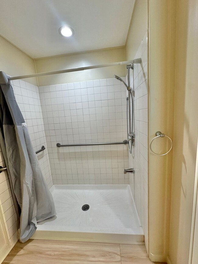 Building Photo - Newly Renovated 700 Sq. Ft. Attached Studio for Rent – Wailuku