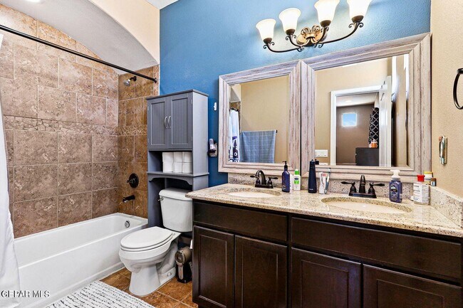 Building Photo - 2244 Honour Point Pl