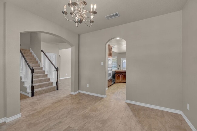 Building Photo - "Luxurious 4-Bedroom, 2.5 Bath Retreat wit...