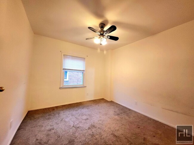 Building Photo - GOTHIC DRIVE