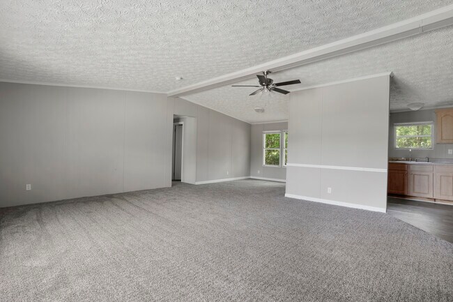 Building Photo - 11612 Independence Rd