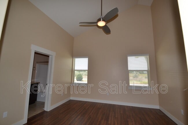 Building Photo - 938 Rebecca View Dr