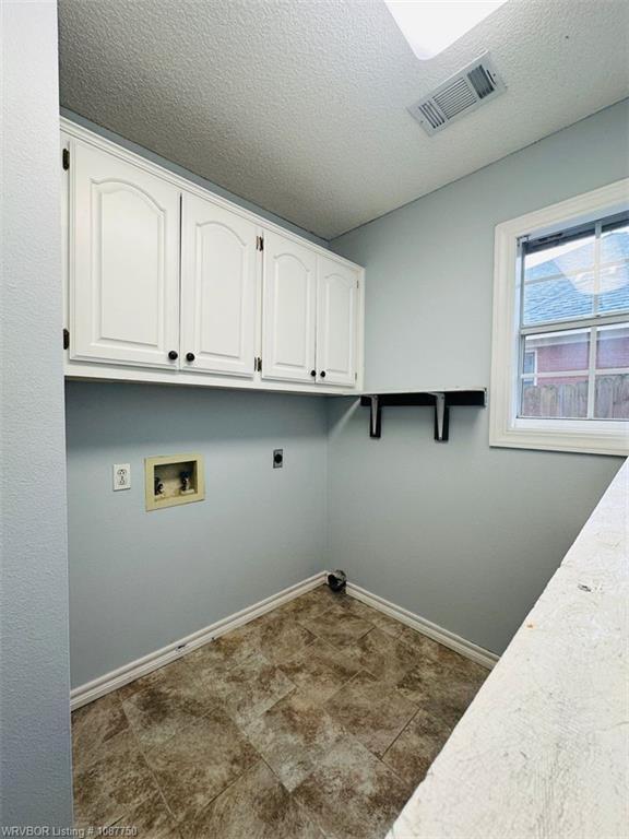 Building Photo - 3900 Bristol Ln