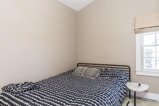 Building Photo - 279 Marcy St