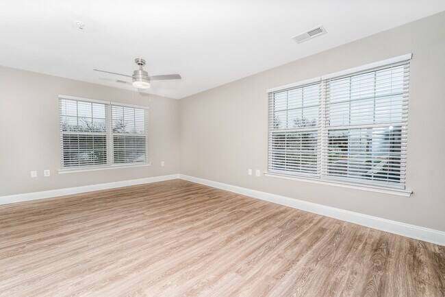Living Room - Stella's Place Apartments: NEAR UNCG