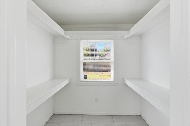 Building Photo - 3808 State Hwy 3