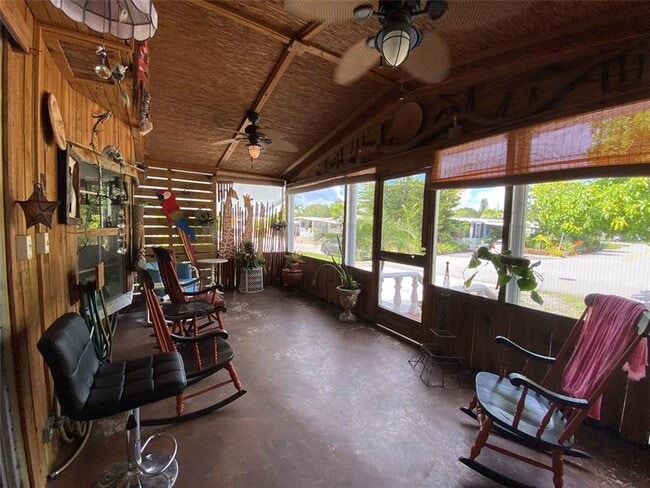 Building Photo - 5514 Lagoon Dr