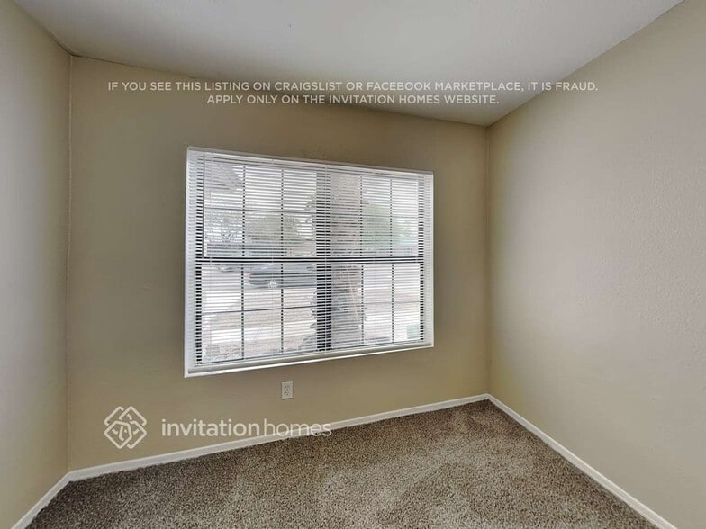 Building Photo - 11234 N 81st Ave