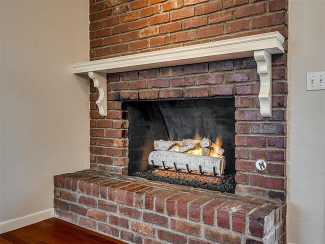 Building Photo - 8 South Ave