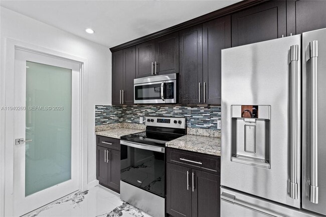 Building Photo - 730 SW 95 Terrace