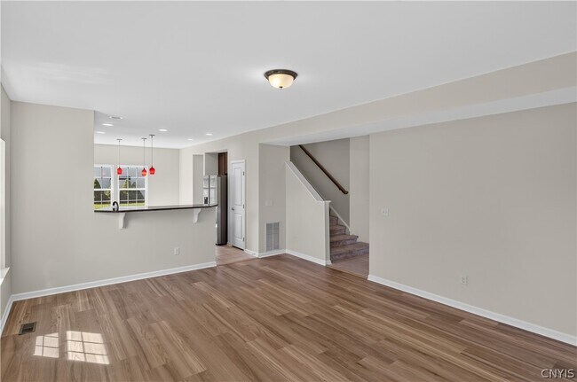 Building Photo - 101 Rising Crest Cir