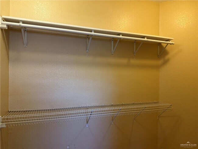 Building Photo - 35 Wisteria Dr