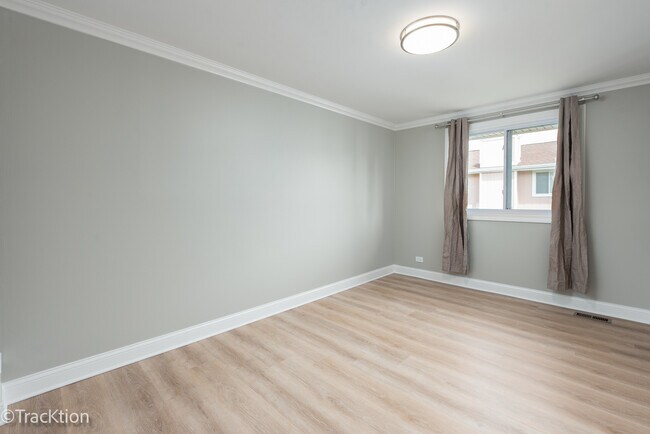 Building Photo - 1185 Leicester Ct