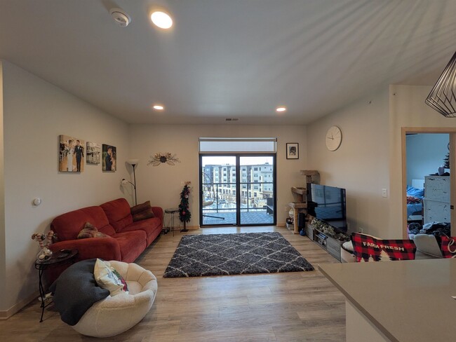 Building Photo - 6408 Bridge Rd