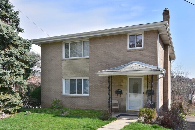 Building Photo - 3101 Clermont Ave