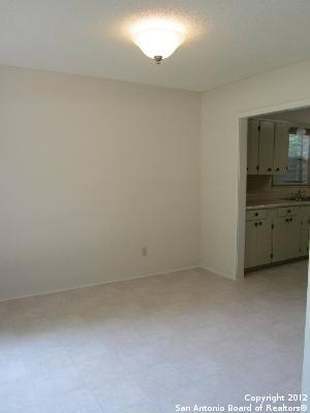 Building Photo - 833 Timber Dr