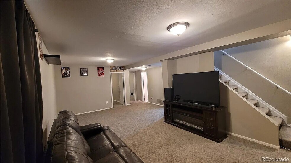 Building Photo - 3804 S Ouray Way