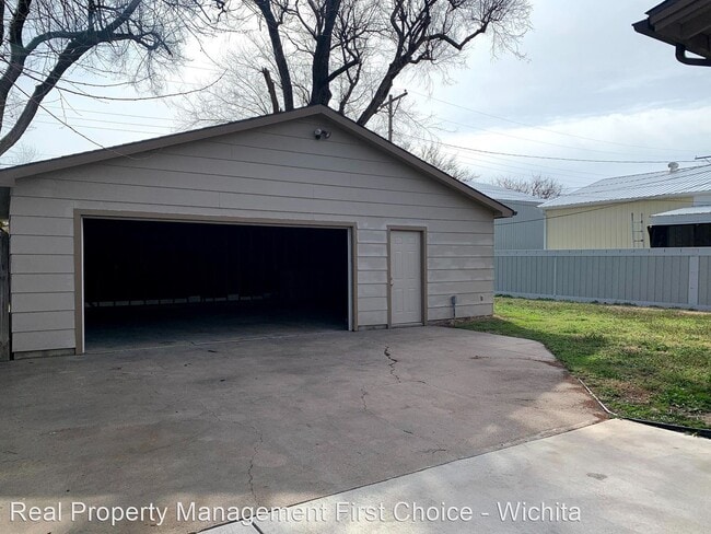 Building Photo - 3 br, 1.5 bath House - 2274 S Euclid