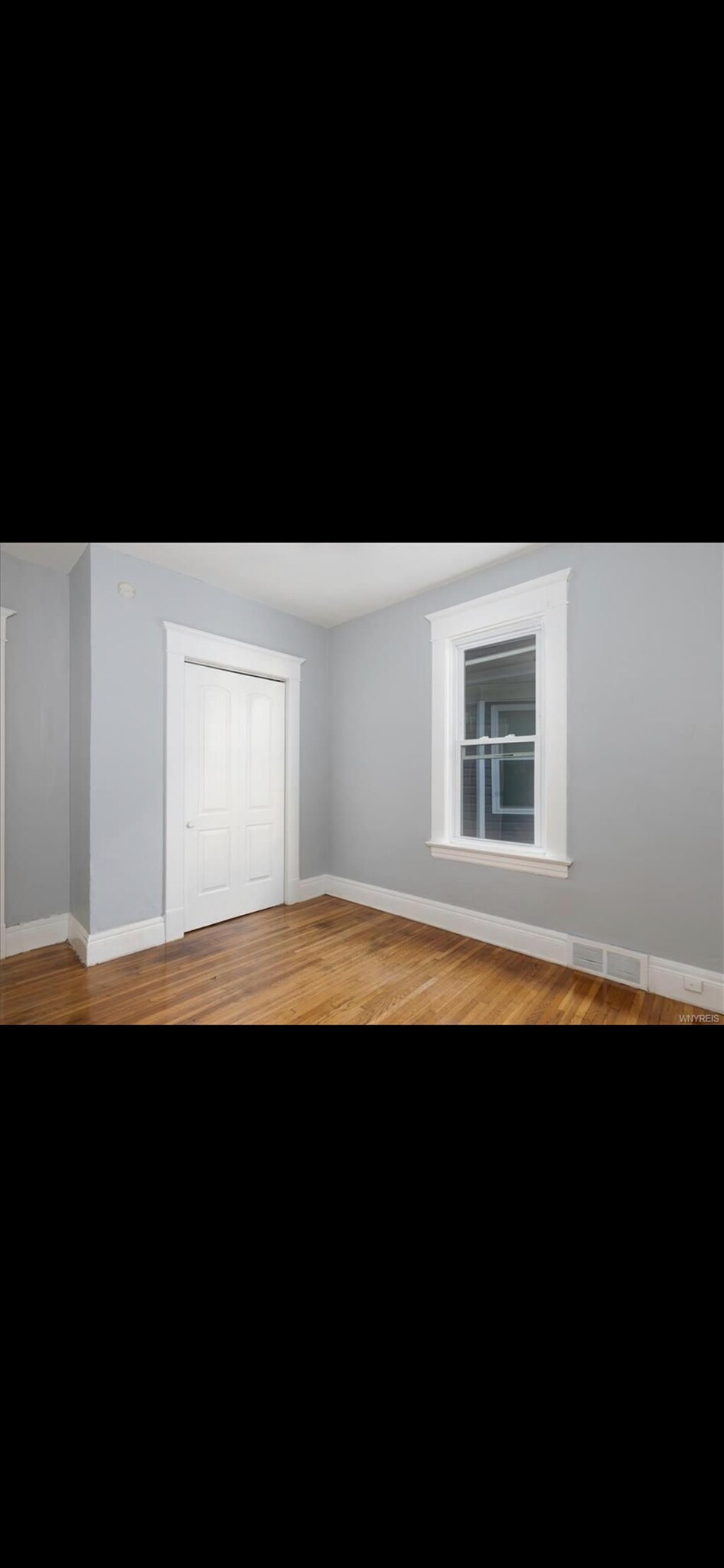 Building Photo - 431 Hoyt St