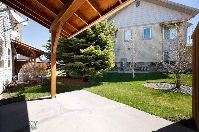 Building Photo - 2938 Warbler Way