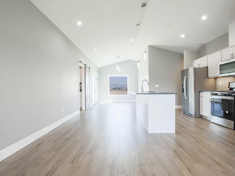 Building Photo - 3973 Jaycee Ct