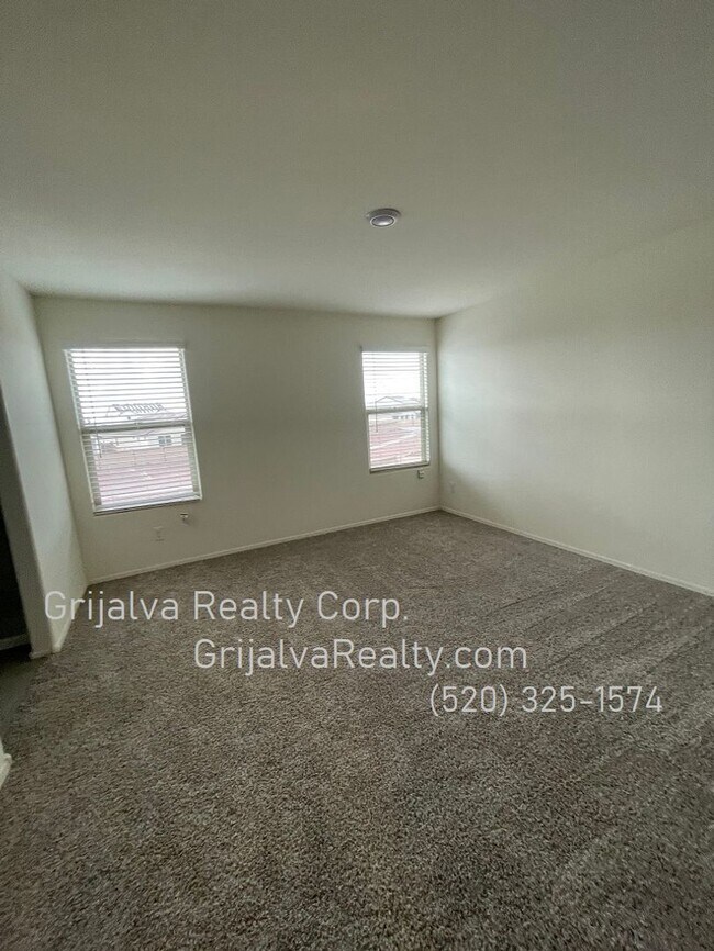 Building Photo - 4 Bed, 3 Bath House + Den + Loft in Gladden Farms * MOVE-IN SPECIAL* (Moore Rd/Tangerine Farms)