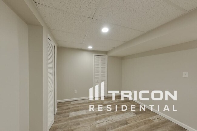 Building Photo - 507 Fortress Ct