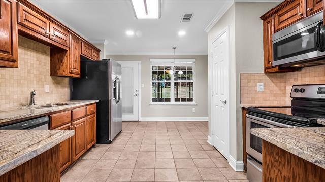 Building Photo - 3900 Montecito