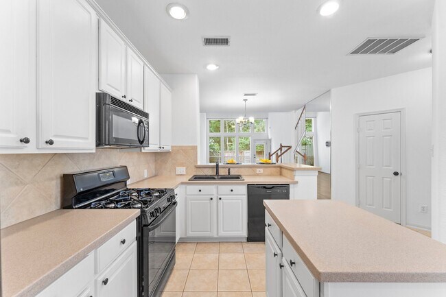 Building Photo - 31 W Greenhill Terrace Pl