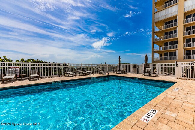 Building Photo - 1025 Jimmy Buffett Mem Hwy