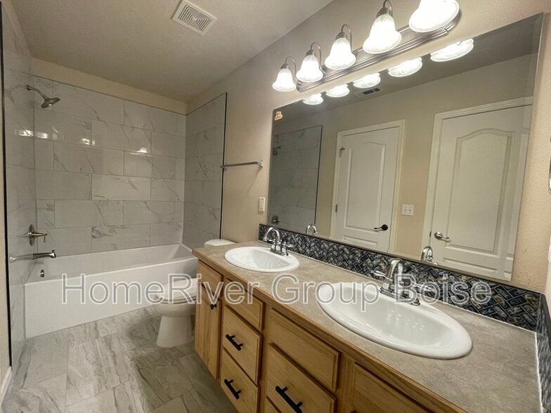 Building Photo - 9733 W Brogan Dr