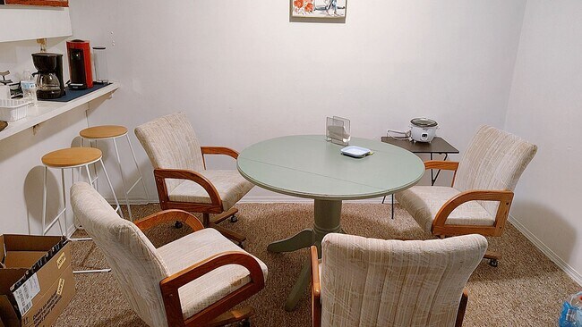 Building Photo - 320 Brown St St