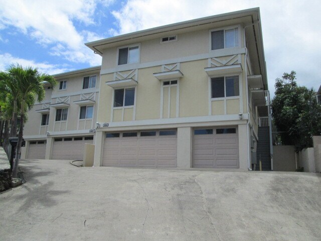 Building Photo - 1052 Green St