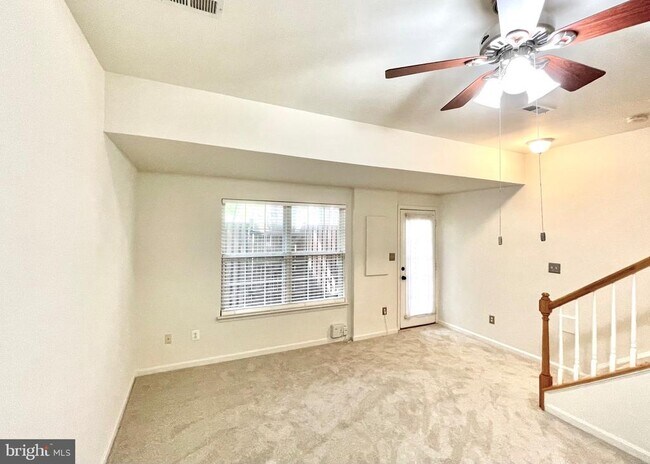 Building Photo - 12518 Heykens Ln