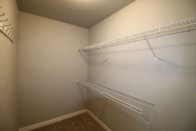 Building Photo - 3 Bed 2.5 Bath - Townhome - Ft Nugent Park - NAS Whidbey