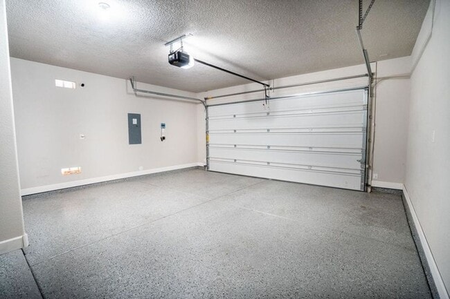Building Photo - 6205 Redroot St NW