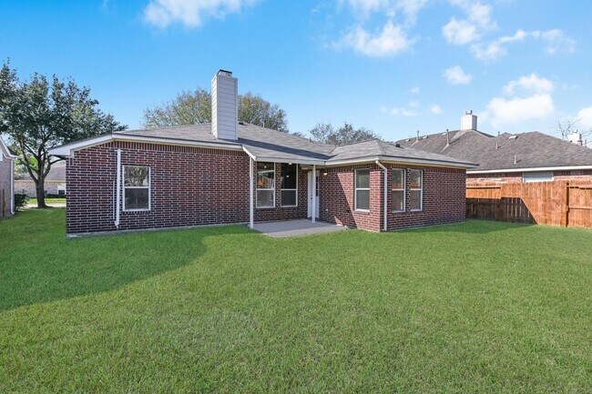 Building Photo - 10002 Forest Spring Ln